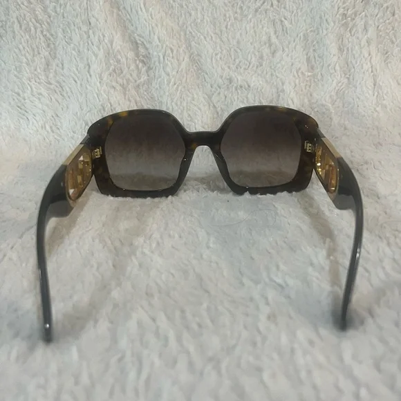 FENDI O'LOCK 40048 Tortoise Oversized Fashion FF Lock Logo Sunglasses FE40048U - Picture 3 of 7